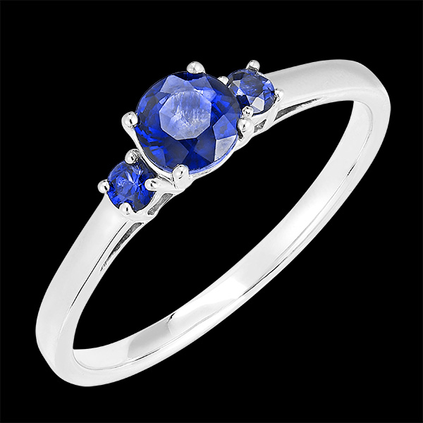 Bague « l’Atelier » 163664 - Or blanc 9 carats - Saphir bleu Rond 0.5 carat - Pierres de côté Saphir bleu