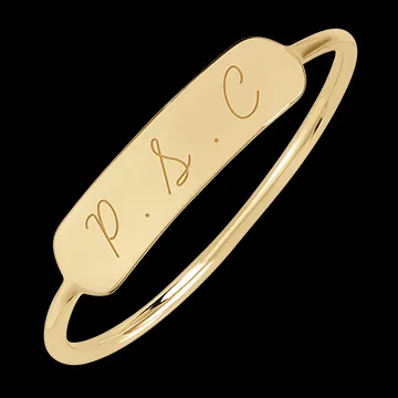 Engraved rectangle medallion ring - 9 carat yellow gold - ABC Yours Collection - Edenly Yours