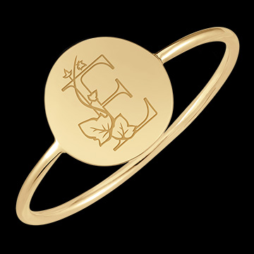 Pierścionek z okrągłym medalionem z grawerem - 9 karatowe żółte złoto - Kolekcja ABC Yours - Edenly Yours
