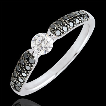 Bague solitaire Triomphale - diamants noirs - 0.25 carat - or blanc 18 carats