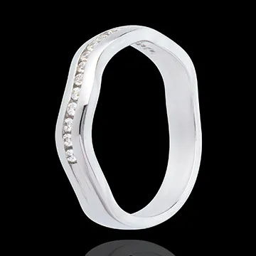 The Illusion ring white golde semi paved-channel setting - 16 diamonds