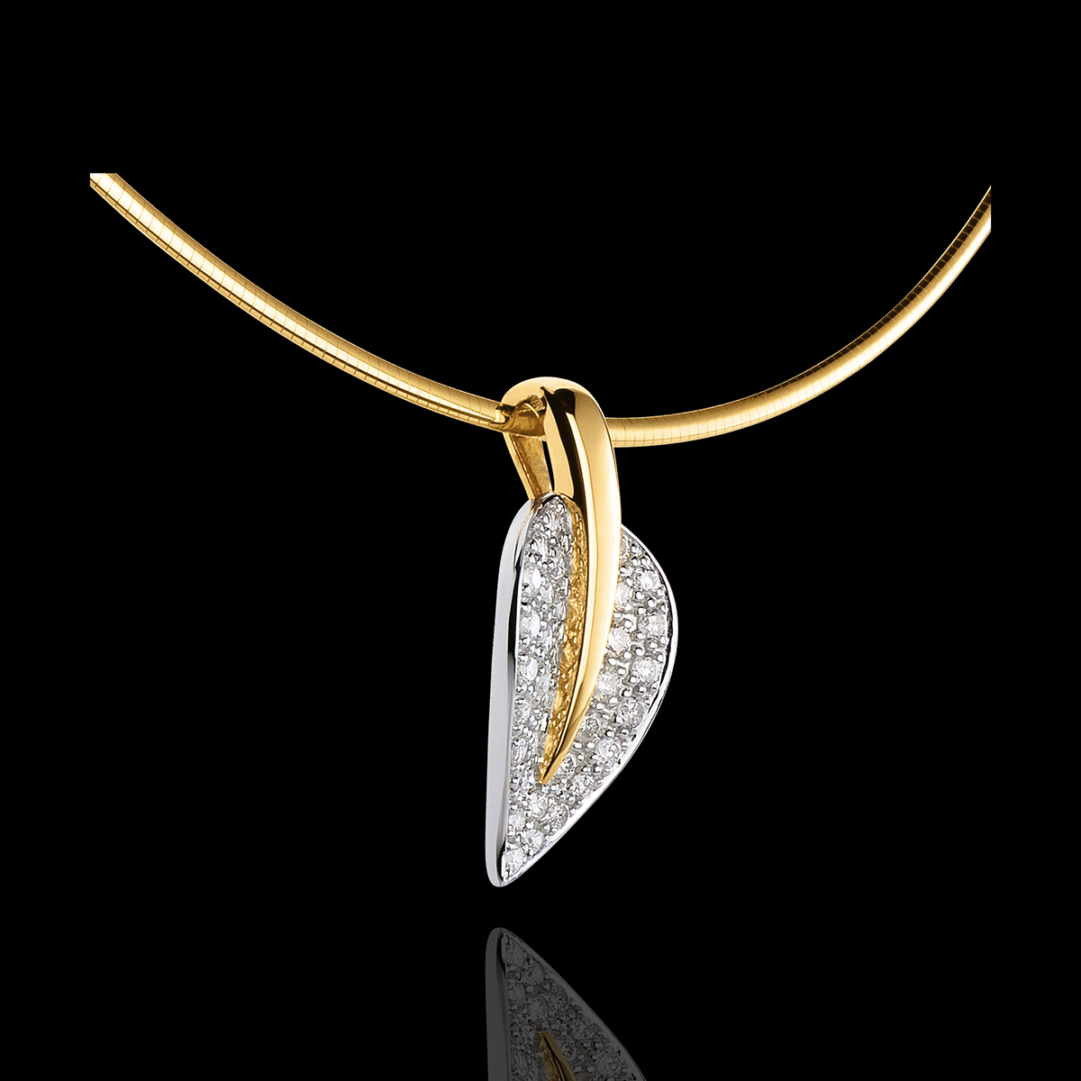 DI60019 - Pendentif en or v/éritable avec motif feuille de ginko 9 carats DIAMALA Pendentif pour femme en or 375