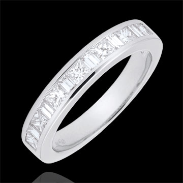 Alliance or blanc 18 carats semi pavée - serti rail - 0.7 carat