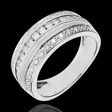Ring Enchantment - Milky Way - 0.7 carat - 43 diamonds
