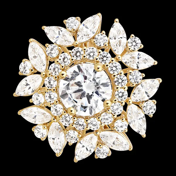 Anillo Solarys – Oro amarillo reciclado de 9 quilates y diamantes sintéticos