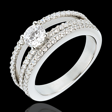 Inelul de logodnă Solitaire Destin - Ducesă - diamant central 0.5 carate - 67 diamante - aur alb de 18K