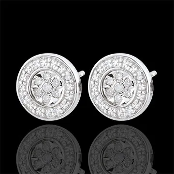 Elsa Earrings with 22 diamonds