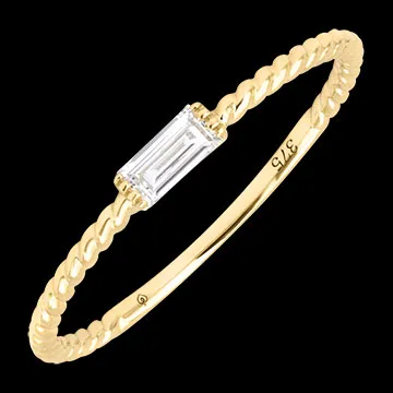 Anello Arwen – Oro giallo 9 carati e diamante sintetico