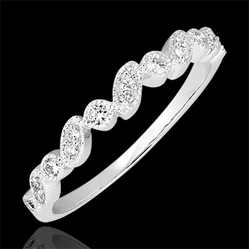 Trauring Erhobener Blick - Variation - 375er Weißgold und Diamanten