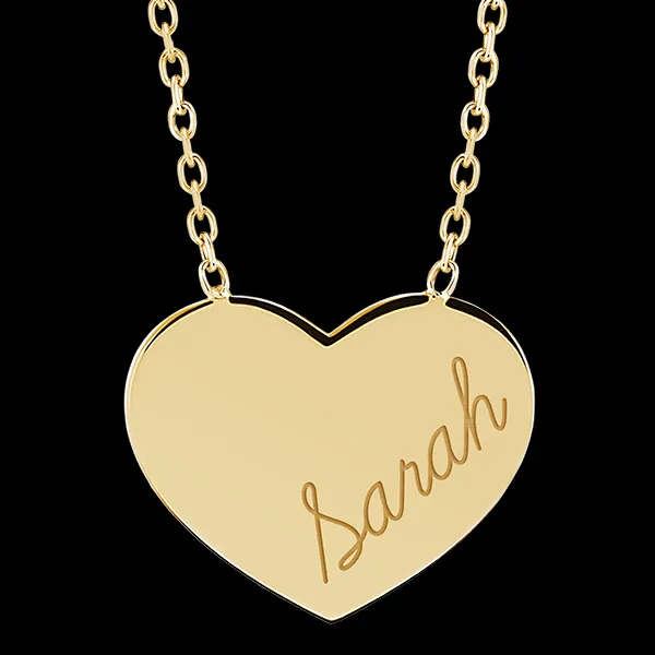 Necklace with engraved heart medallion - 9K yellow gold - Lovely Yours Collection - Edenly Yours