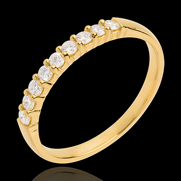 Obrączka z żółtego złota 18-karatowego w połowie wysadzana diamentami - krapy - 0,25 karata - 9 diamentów
