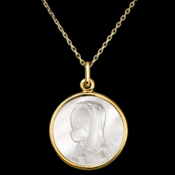 Medalla de la Virgen María en Oración – Oro Amarillo de 18 quilates y Nácar