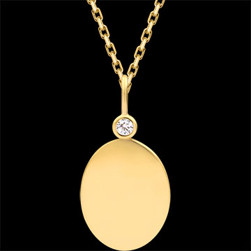 Elodie Oval Medal with Synthetic Diamonds – 18K Yellow Gold