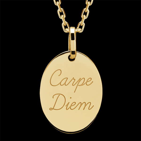 Oval medal engraved - 9K yellow gold - Lovely Yours Collection - Edenly Yours