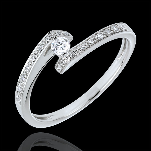 Pierścionek Drogocenne Gniazdo z pojedynczym diamentem w towarzystwie innych diamentów - Obietnica z białego złota 9-karatowego 