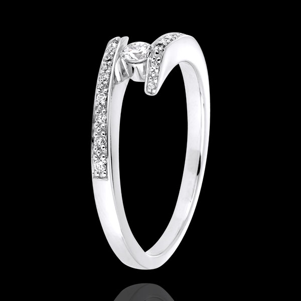 Pierścionek Drogocenne Gniazdo z pojedynczym diamentem w towarzystwie innych diamentów - Obietnica z białego złota 9-karatowego 
