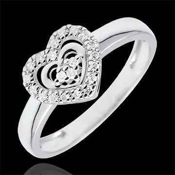 White Gold Paris Heart Ring - 18 carats