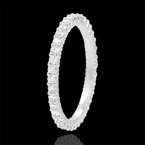 Radiant White Gold Wedding Band with 37 diamonds - 0.57 carat - 18 carats