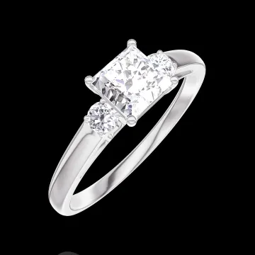 « L'Atelier » Nº162523 - Ring Witgoud 18 karaat - Diamant Prinses 0.5 Karaat - Aanleunende edelstenen Diamant