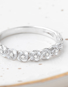 Ring Ontluiking - Kroon van rozen - klein model - 9 karaat witgoud met Diamanten - 9 karaat