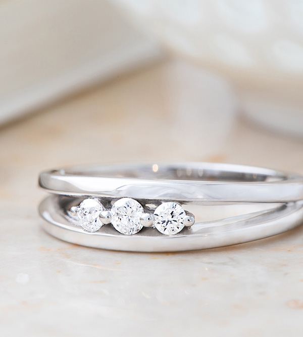 Bague Trilogie Or Blanc 18 Carats – Zircon Blanc, Toutes Tailles – Neuf Avec étiquettes