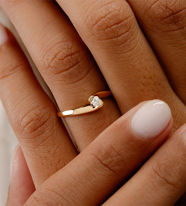 Liefdesnest nr. 85 - Verlovingsringen 