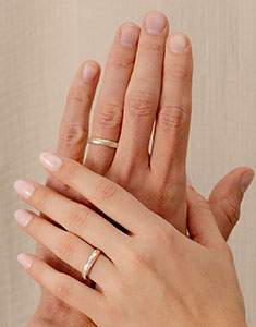 Saturne Wedding Band Duo – Three Golds & Diamonds – 9 Carat