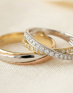 Saturne Wedding Ring Duo – Three Golds & Yellow and White Gold with Diamonds – 18 Carat