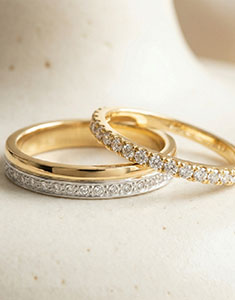 Dúo de alianzas Elegance & Bettina – Oro blanco y amarillo & oro amarillo con diamantes – 18 quilates