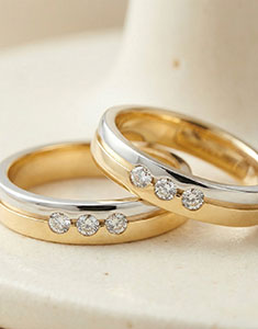 Olympia Duo Wedding Bands – Yellow Gold, White Gold & Diamonds – 9ct