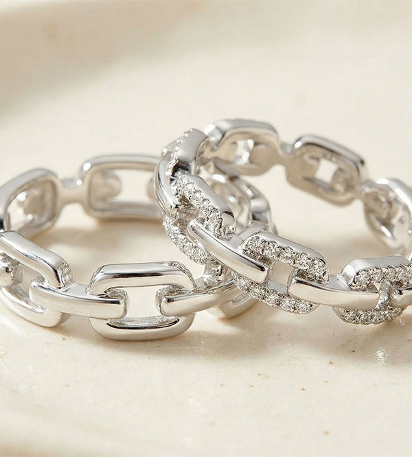 Dúo de alianzas Maillon Cubain – oro blanco y diamantes – 9 quilates