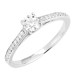 « L'Atelier » Nº160007 - Anello Oro bianco 18 carati - Diamante rotondo 0.3 Carati - Incastonatura Diamante
