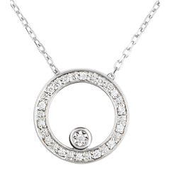 Elegant White Gold Circular Necklace