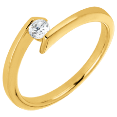 Bague solitaire Princesse étoile or jaune 18 carats - diamant 0.15 carat