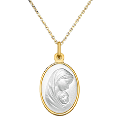 Medalla Ovalada Virgen Protectora – Oro Amarillo de 18 Quilates y Nácar