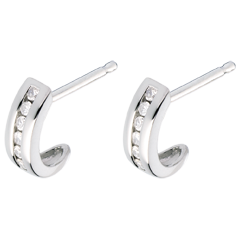 Boucles d'oreilles demie lune pavée or blanc 18 carats - 12 diamants