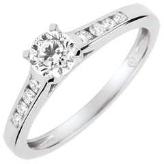 Anello di Fidanzamento Solitario Altezza -Diamante 0.4 carati - Oro bianco 18 carati