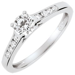 Bague de Fiançailles Solitaire Altesse - diamant 0.4 carat - or blanc 18 carats