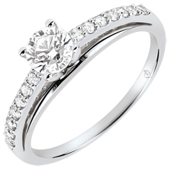 Engagment Ring - Avalon - 0.4 carat diamond - white gold 9 carats