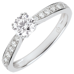 Bague solitaire Garlane 8 griffes - diamant 0.4 carat - or blanc 9 carats