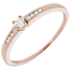 Solitaire Ring - Pink gold and diamond