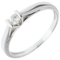 Solitaire elegance ring white gold