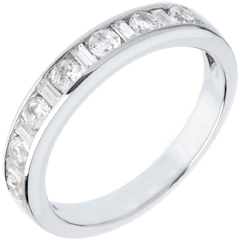 Verighetă din aur alb de 18K semi pavată - setare bară - 0.65 carat - 8 diamante