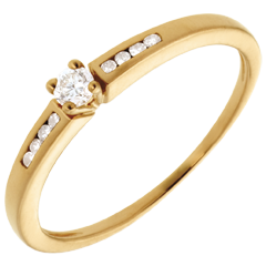 Solitaire Octavă aur galben de 18K - diamant 0.07 carate