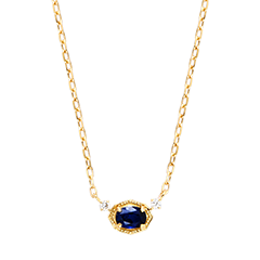 Ysolde Ketting – 9 karaat geelgoud, saffier en synthetische diamanten