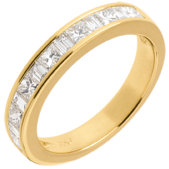 Diamant Trauring zur Hälfte mit Diamanten besetzt in Gelbgold - Kanalfassung - 0.7 Karat - 13 Diamanten