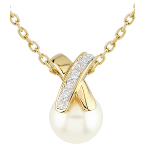 Cross-shaped Pearl Pendant