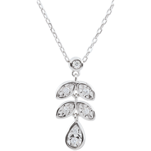 Hesmé Necklace with 7 diamonds