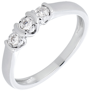 White Gold and Diamond ParenthèseTrilogy Ring